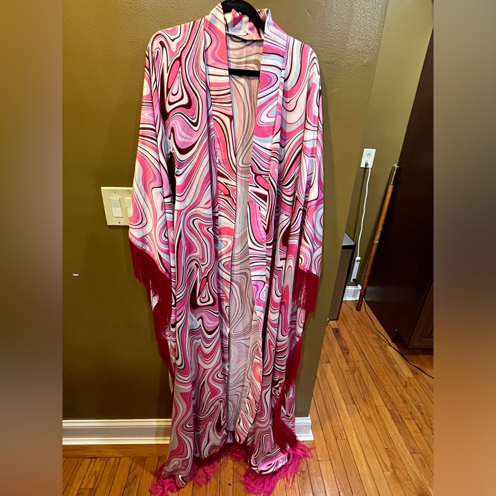 Dramatic Fringed Coverup. Size Large - image 1